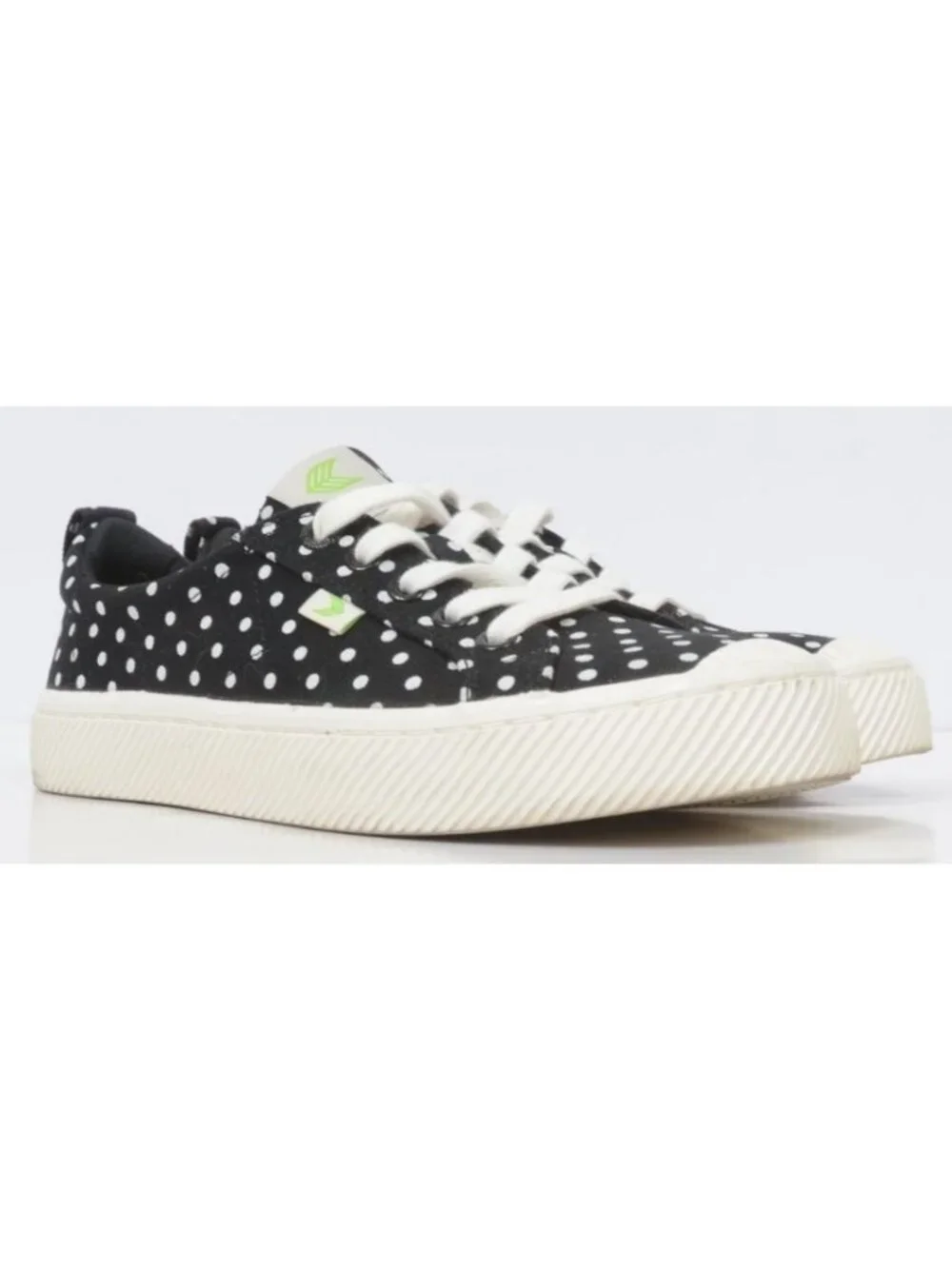 Cariuma OCA Low Canvas Sneakers 100% Vegan Lightweight Sustainable Women's 7